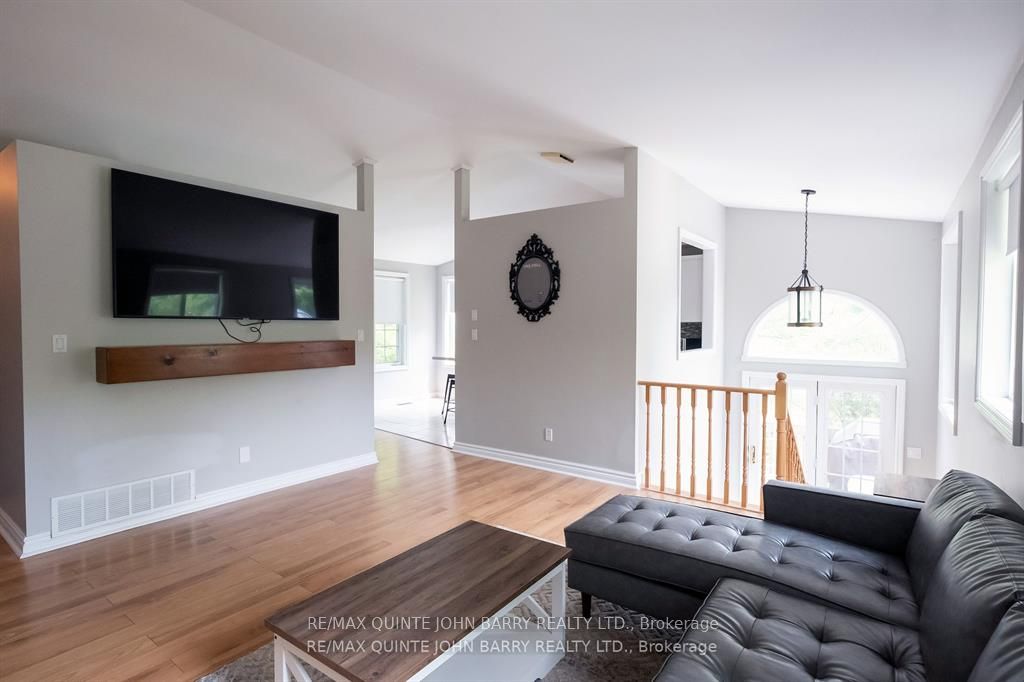 524 Christiani Road Property Photo 6