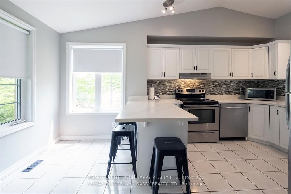 524 Christiani Road Property Photo 9