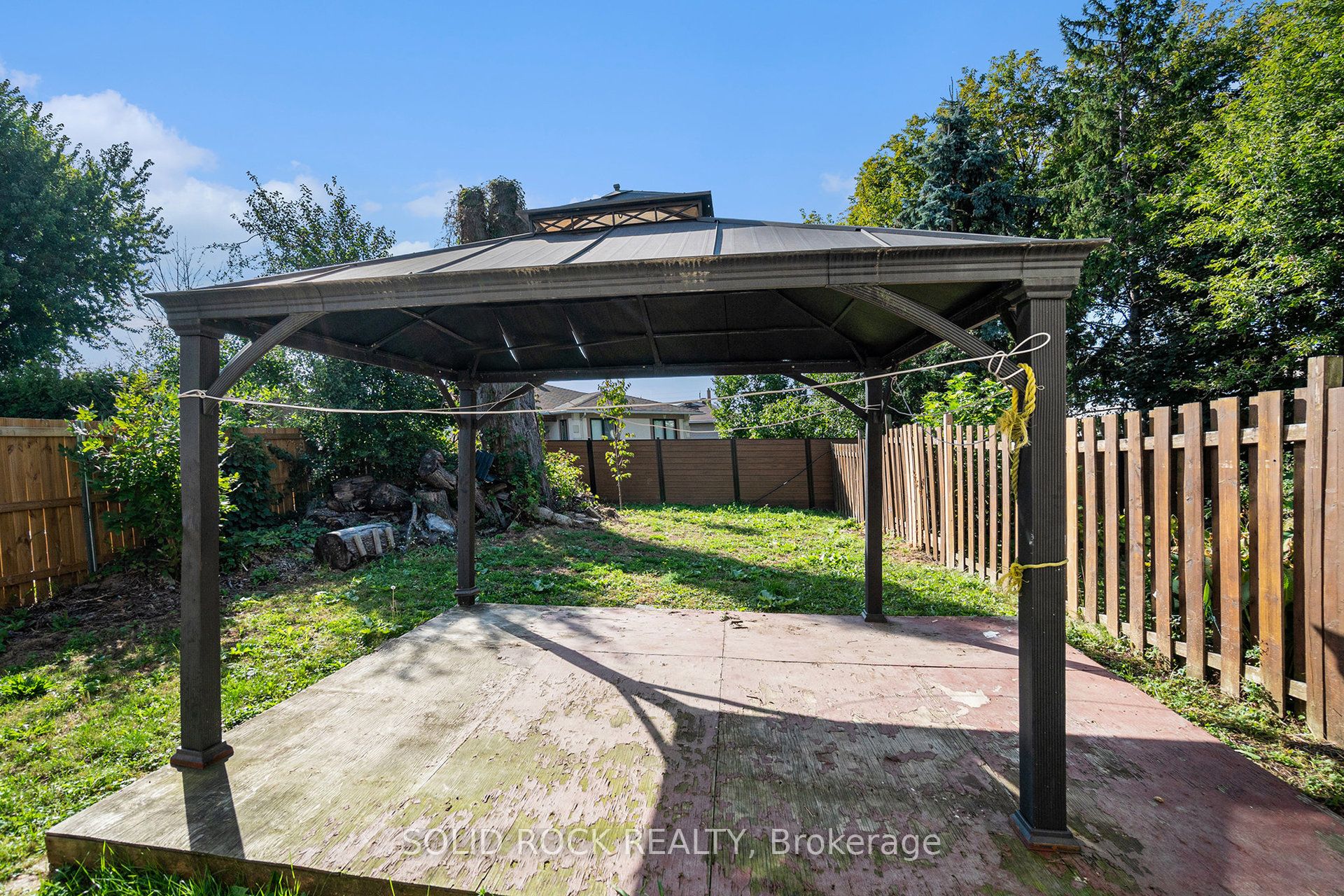 1432 Leigh Crescent Property Photo 20