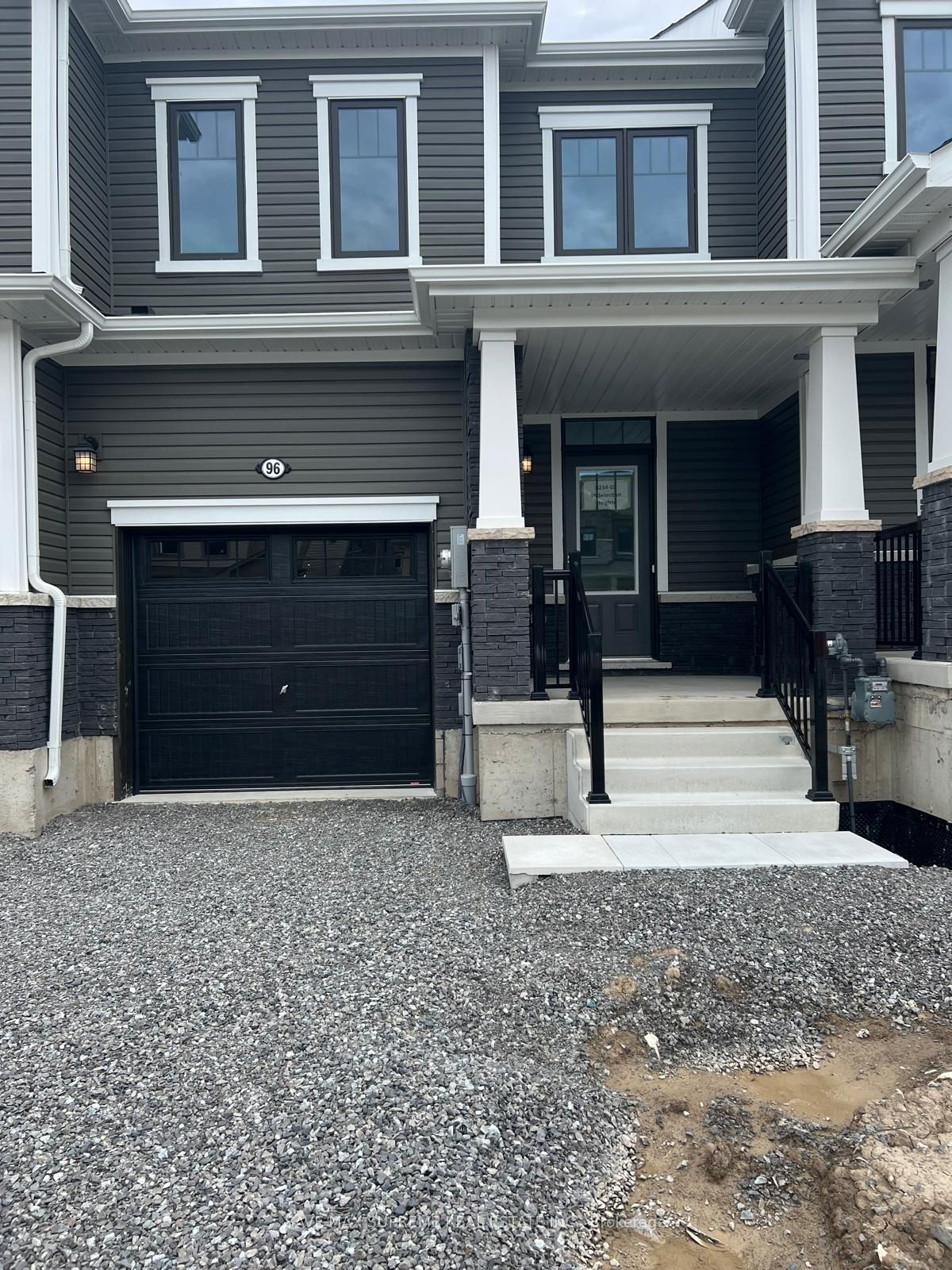 96 Selection Heights Property Photo 3