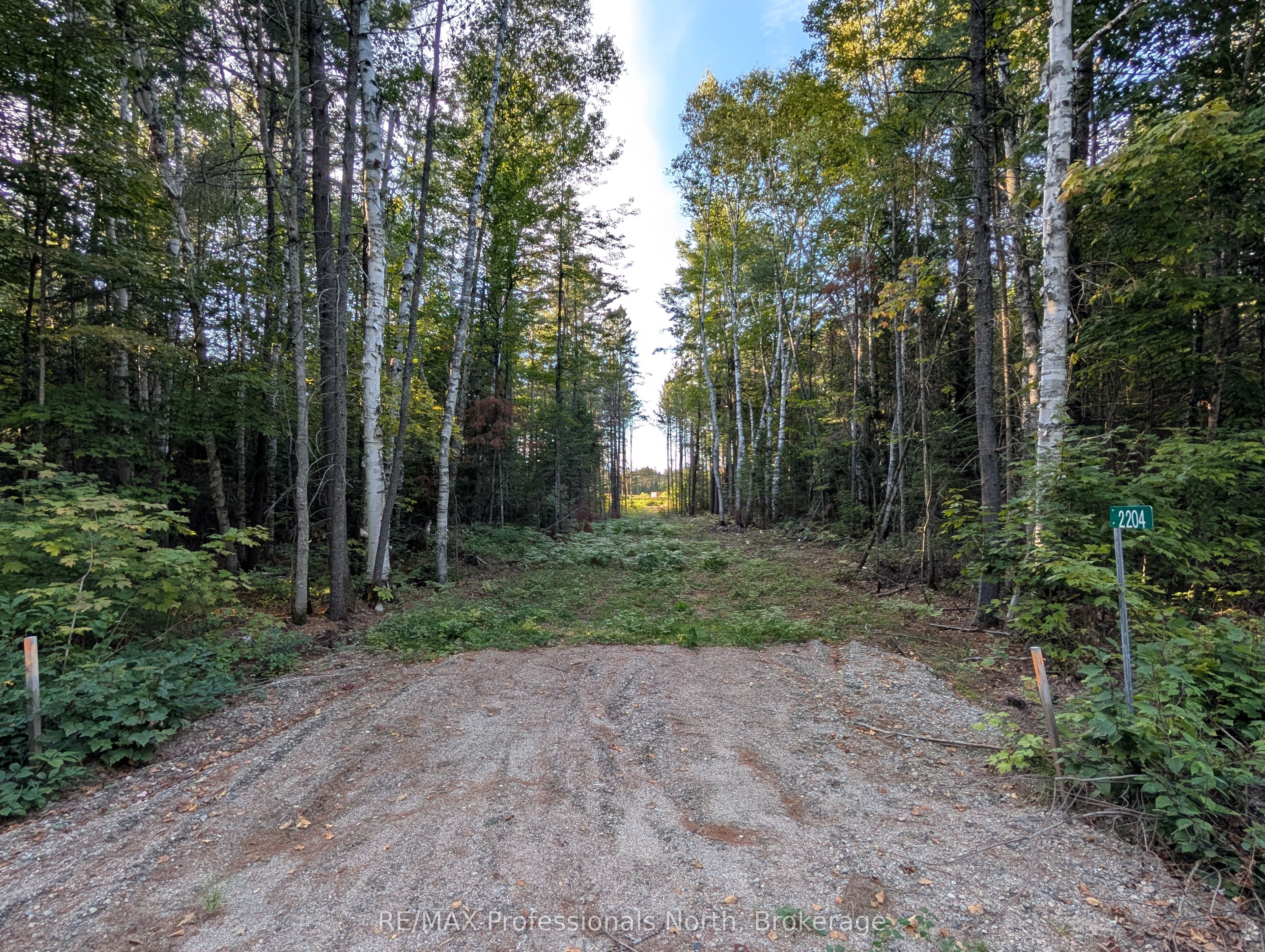 2204 Yearley Road Property Photo 1