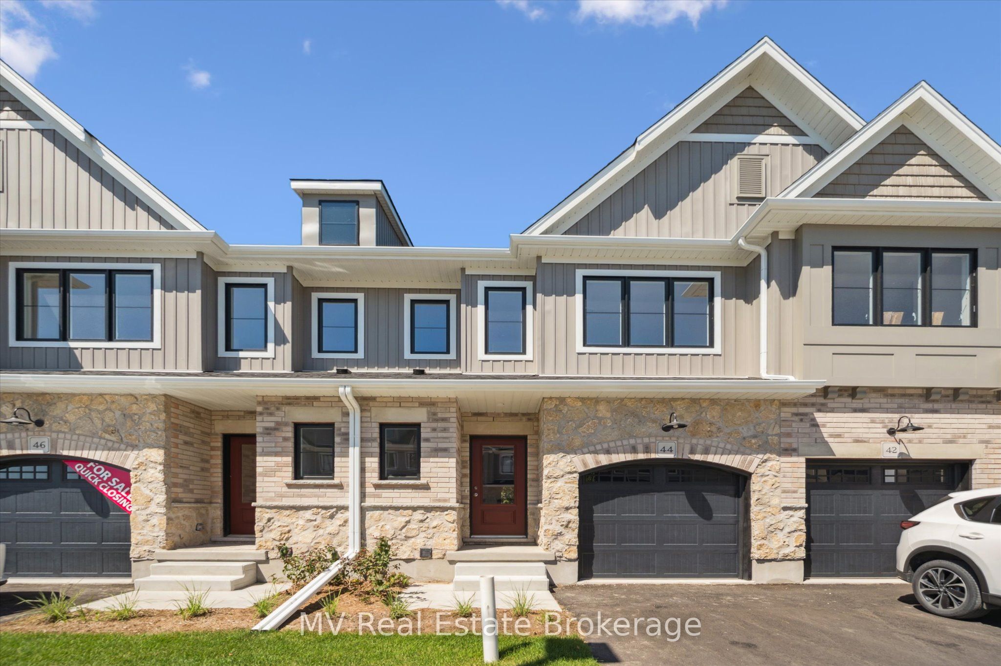 44 Fieldstone Lane Private Property Photo 1