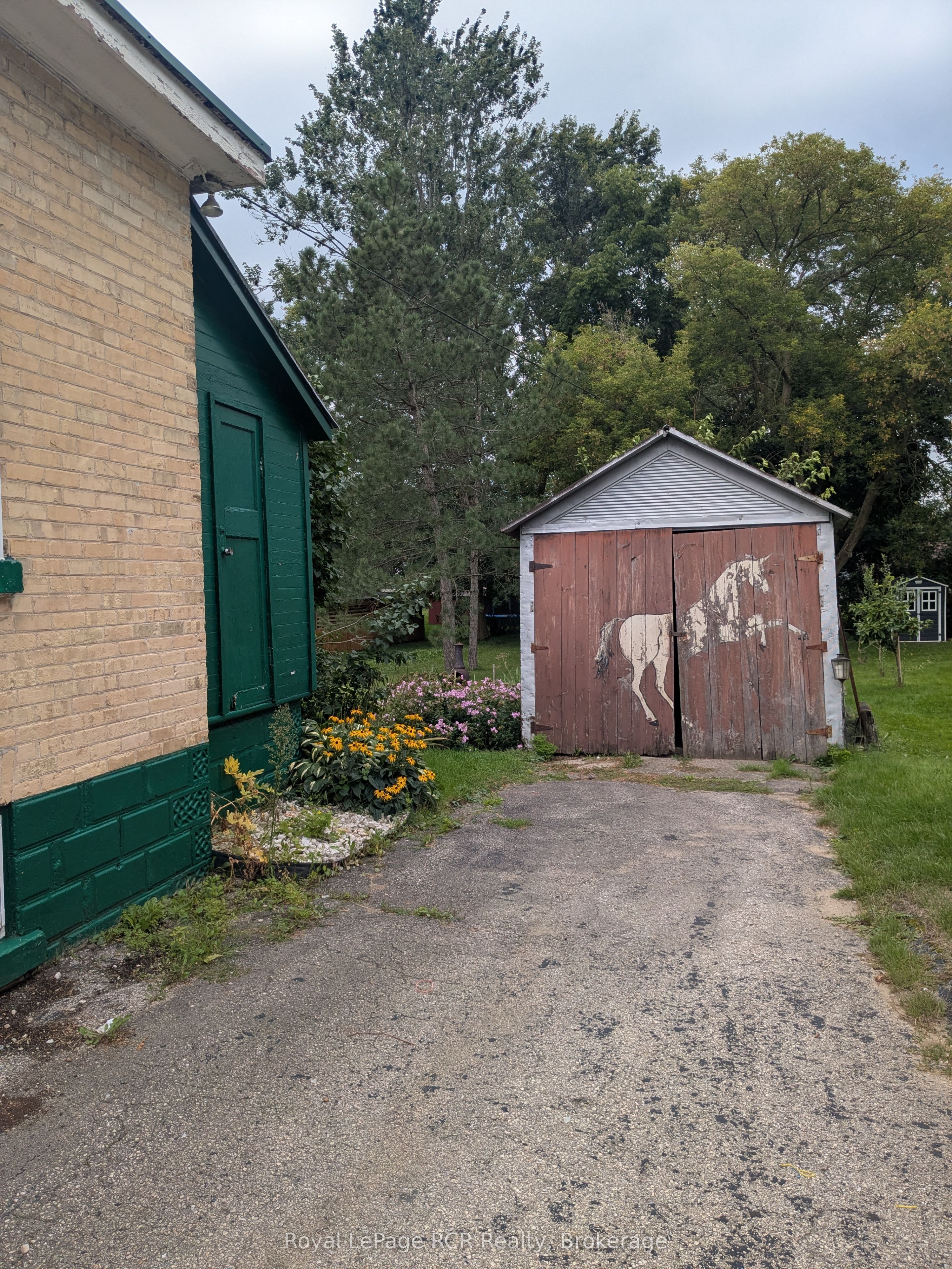 616 9th Avenue Property Photo 5
