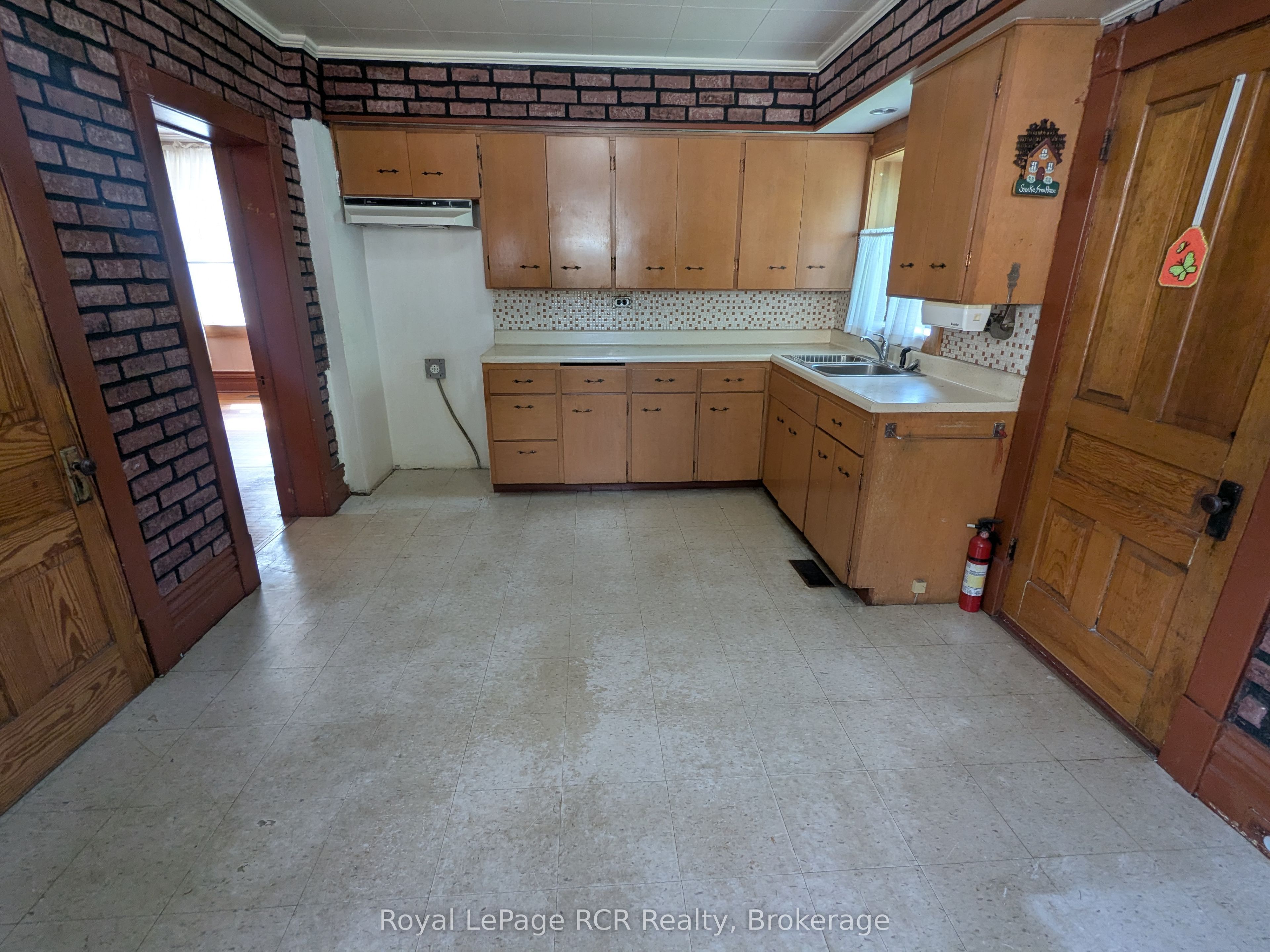 616 9th Avenue Property Photo 13