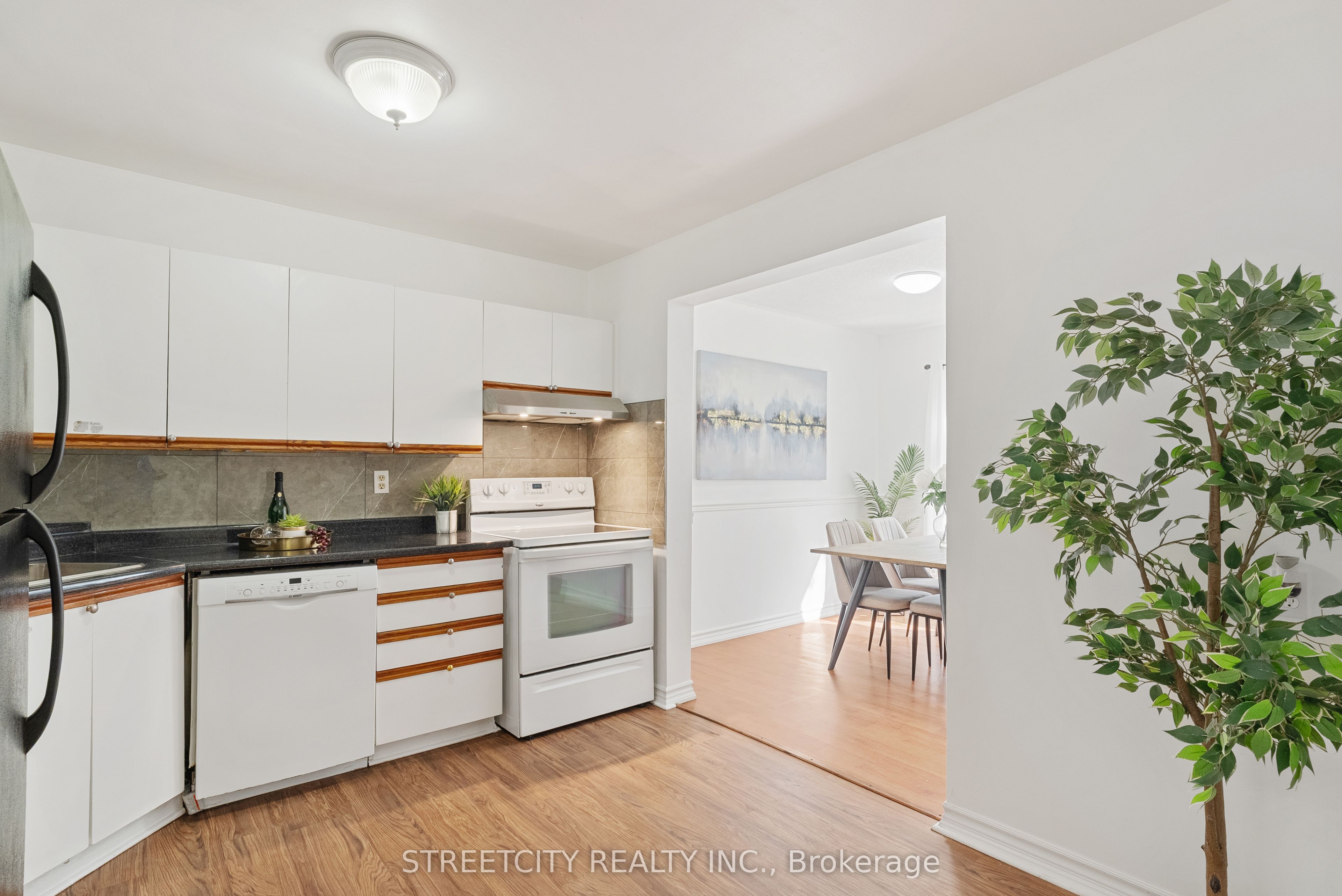 1247 Huron Street 81 Property Photo 8