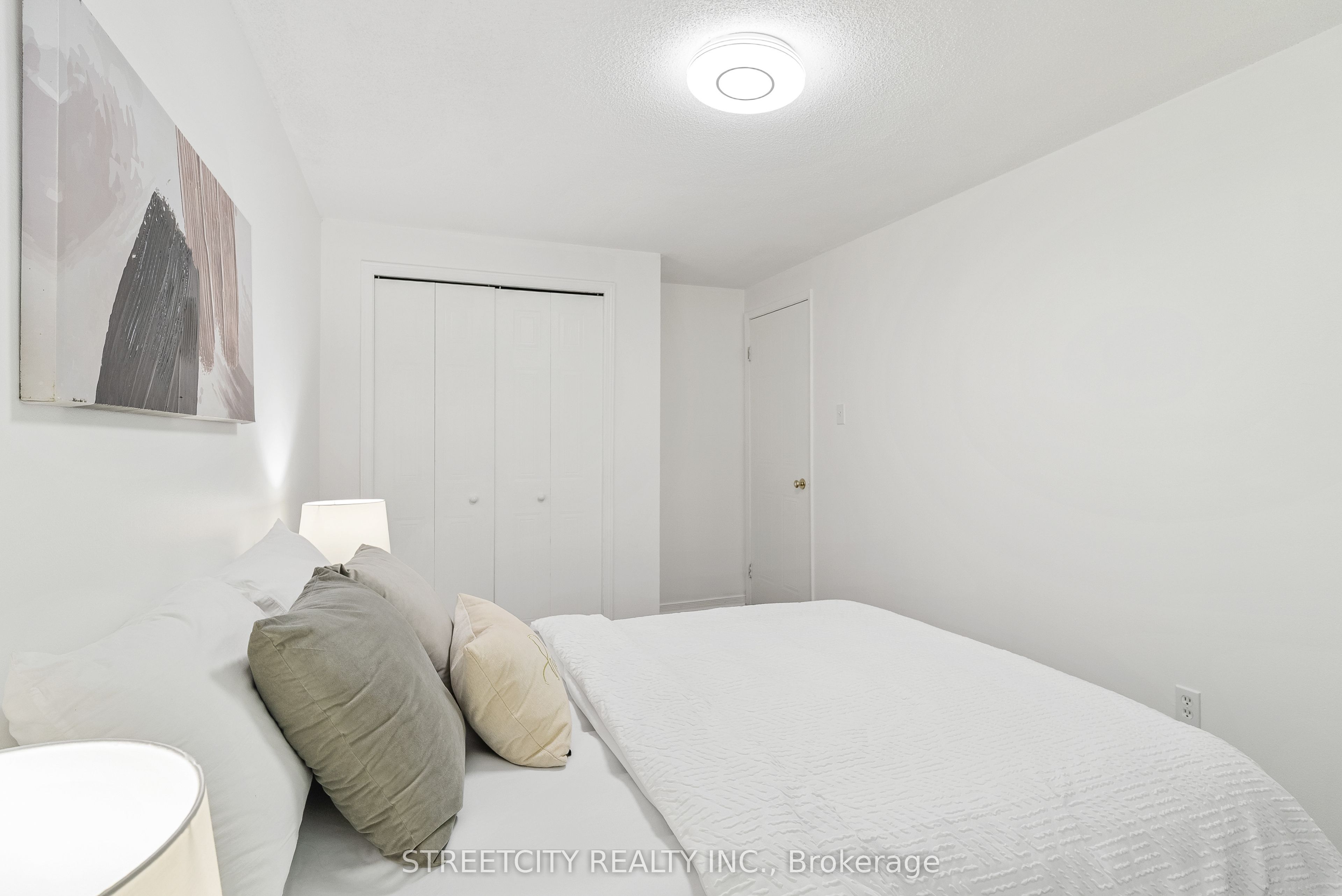 1247 Huron Street 81 Property Photo 21