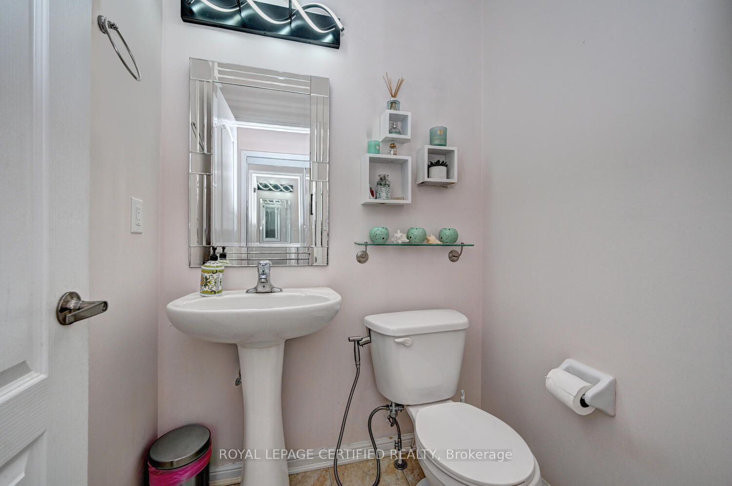 59 Apple Drive Property Photo 22