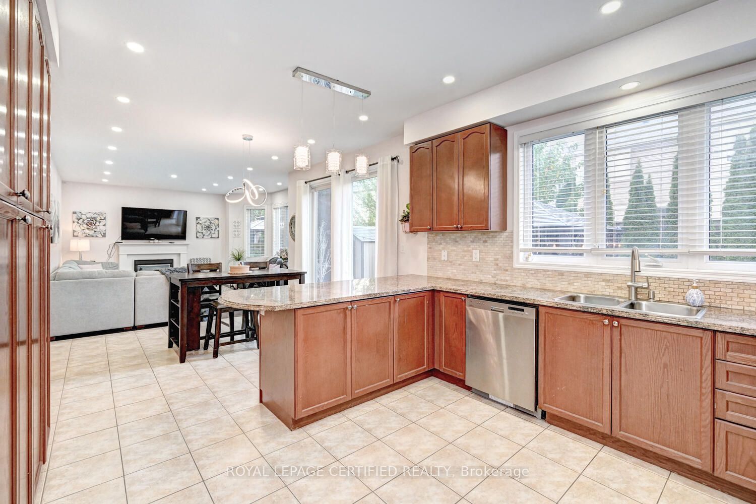 59 Apple Drive Property Photo 26