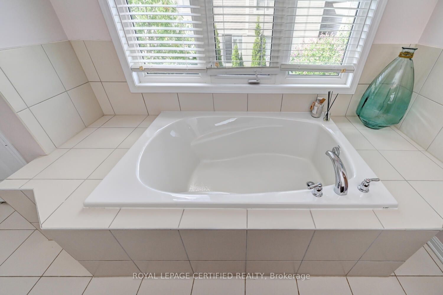 59 Apple Drive Property Photo 38