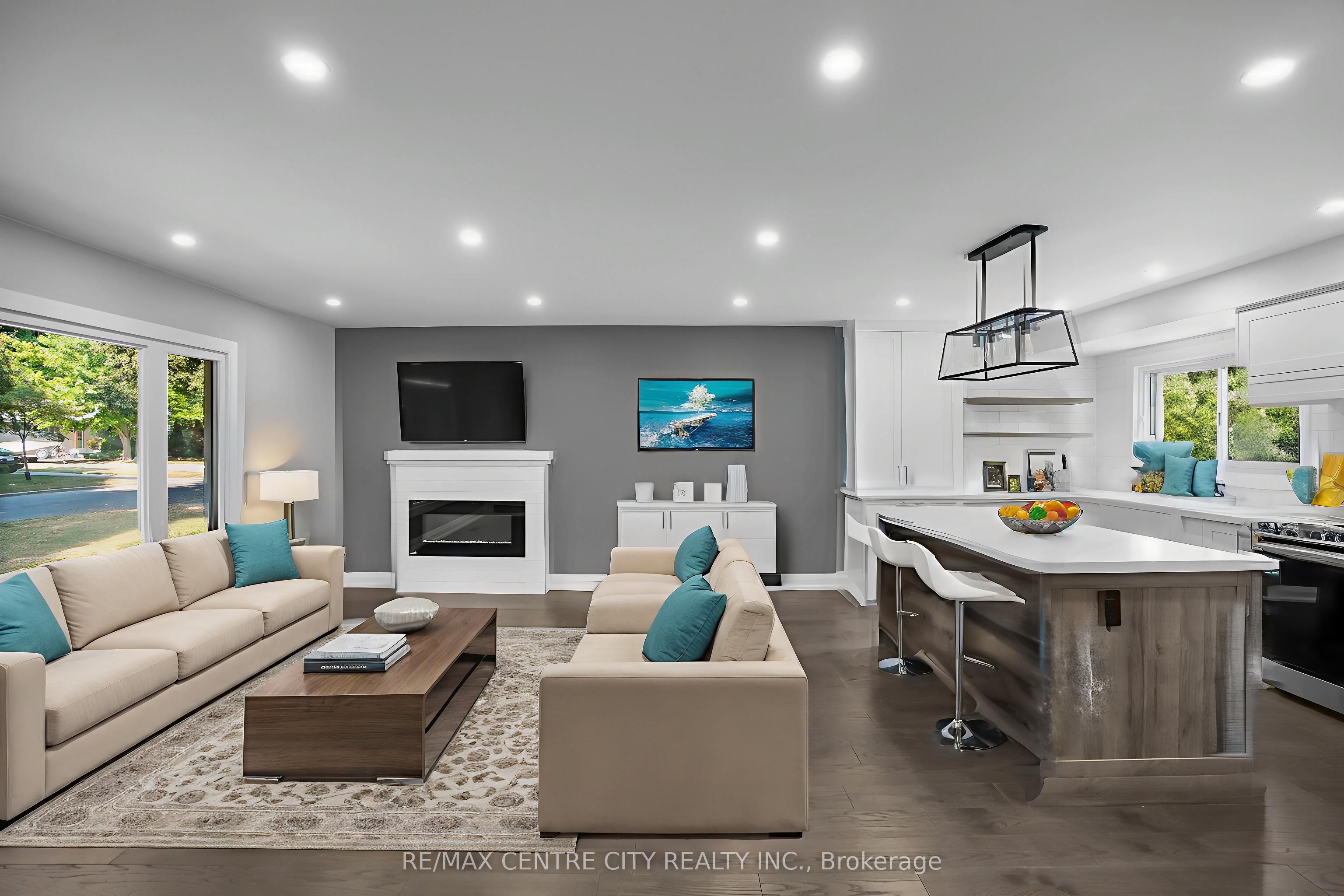 700 Glengyle Crescent Property Photo 6