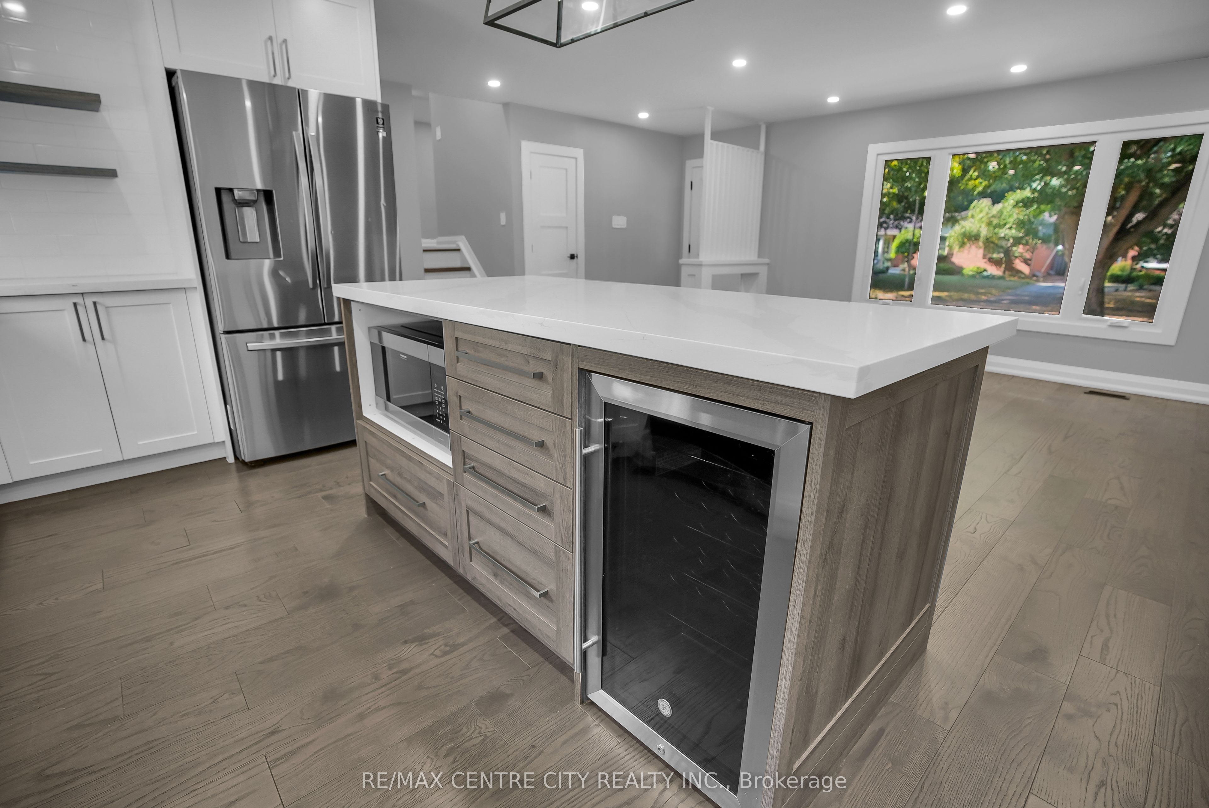 700 Glengyle Crescent Property Photo 14