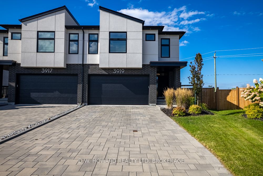 3919 Mitchell Crescent Property Photo