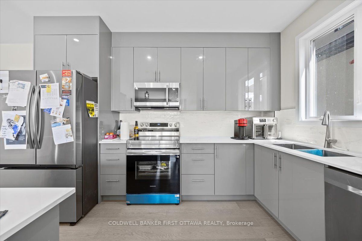 25 Pennard Way A & B Property Photo 18