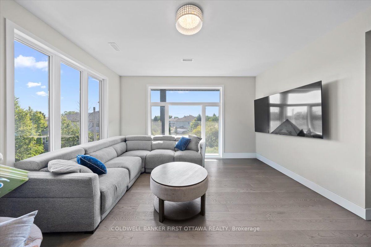 25 Pennard Way A & B Property Photo 23