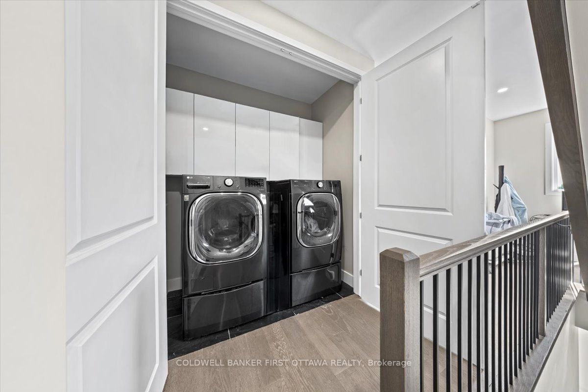 25 Pennard Way A & B Property Photo 33