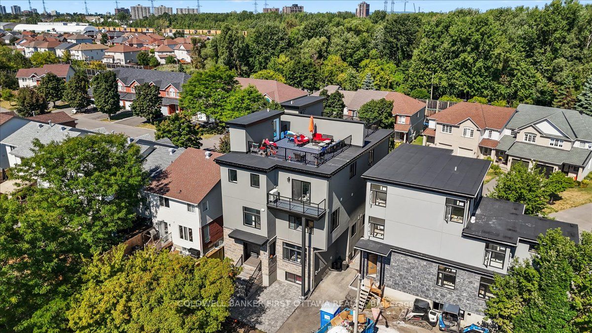 25 Pennard Way A & B Property Photo 37