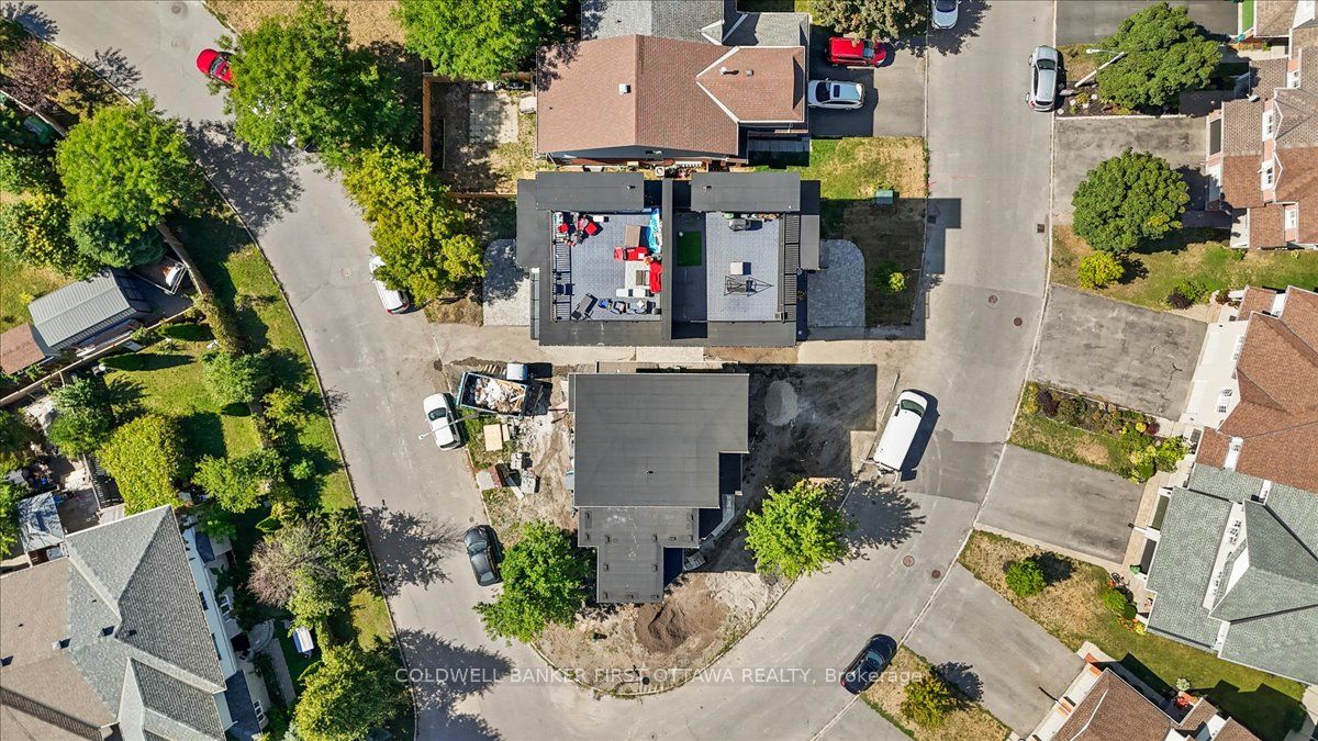 25 Pennard Way A & B Property Photo 39