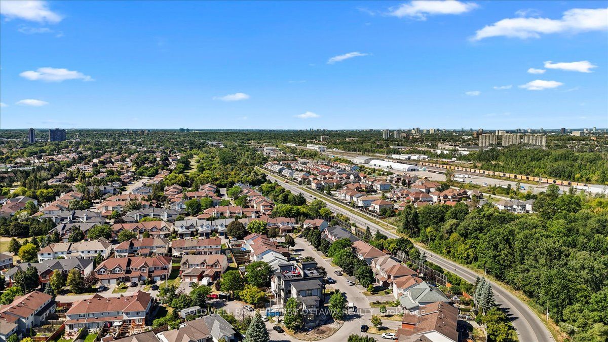 25 Pennard Way A & B Property Photo 40