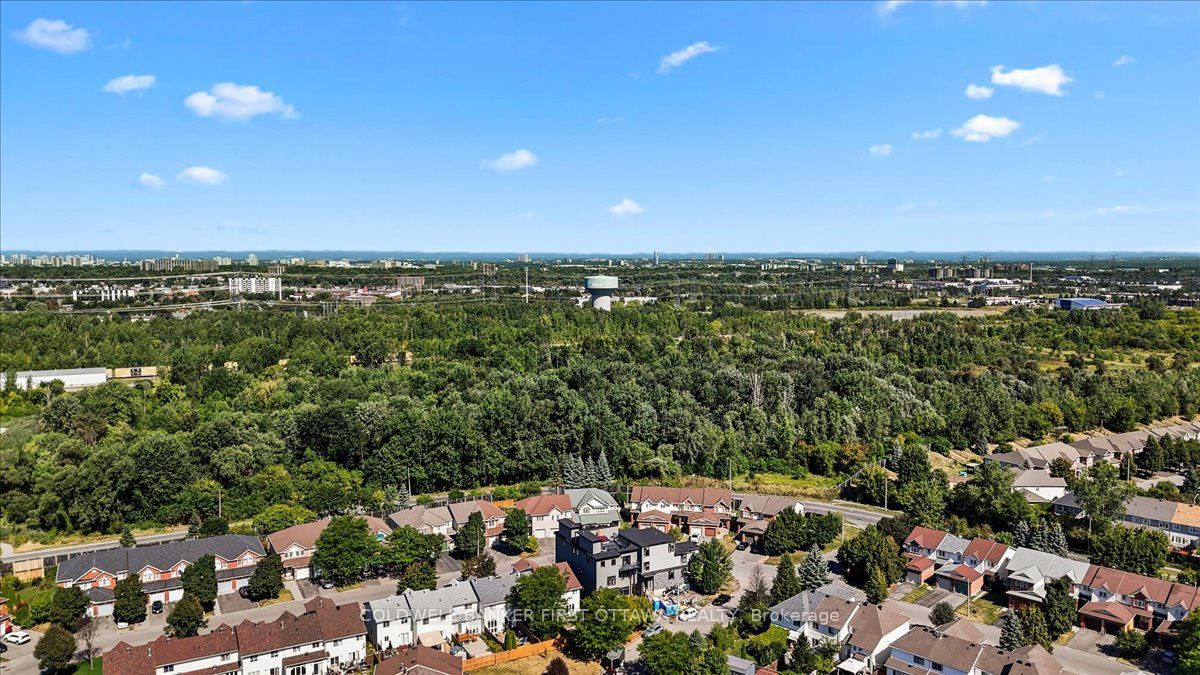 25 Pennard Way A & B Property Photo 41