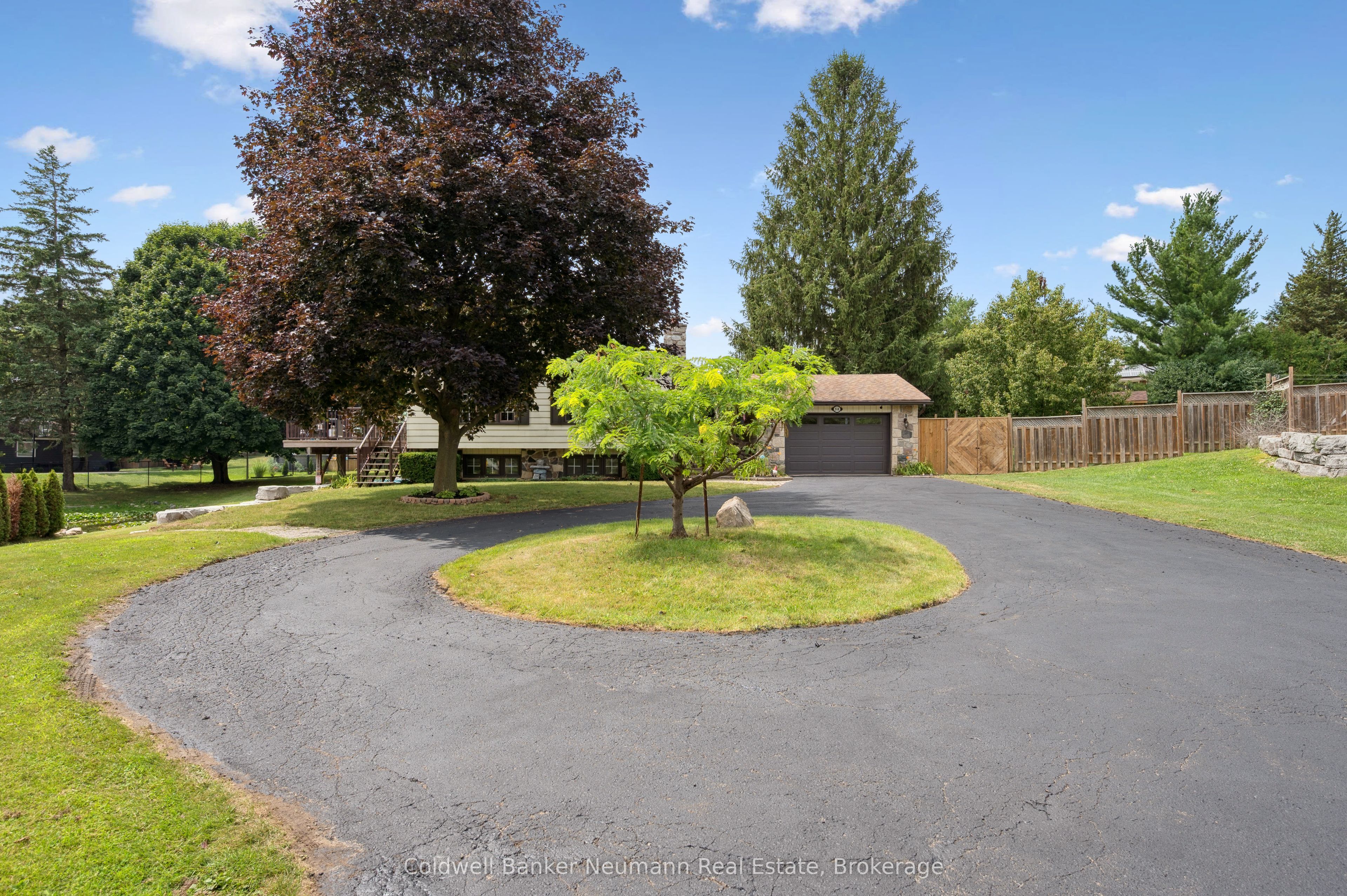 5 A Hamilton Drive Property Photo 2