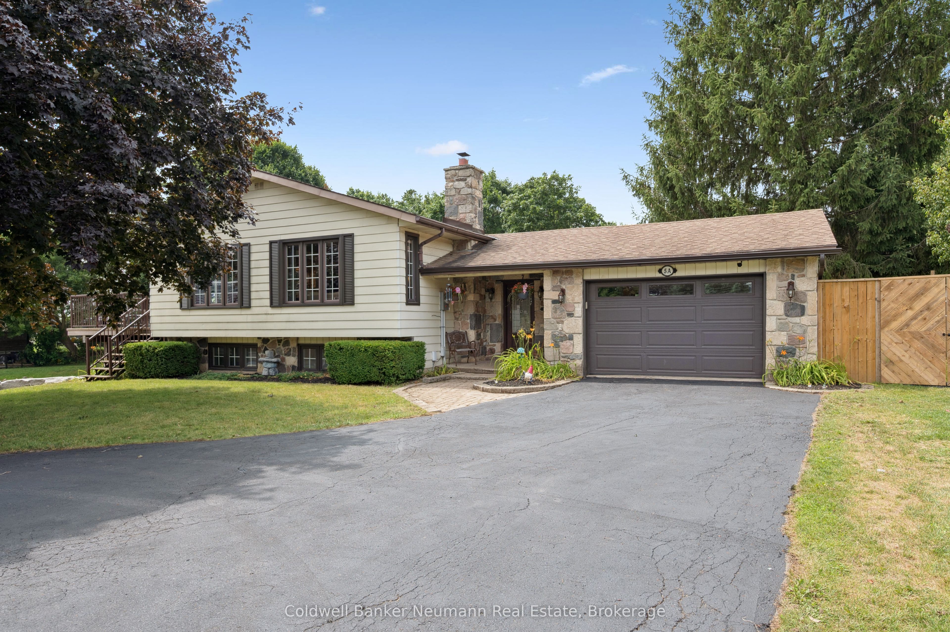 5 A Hamilton Drive Property Photo 5