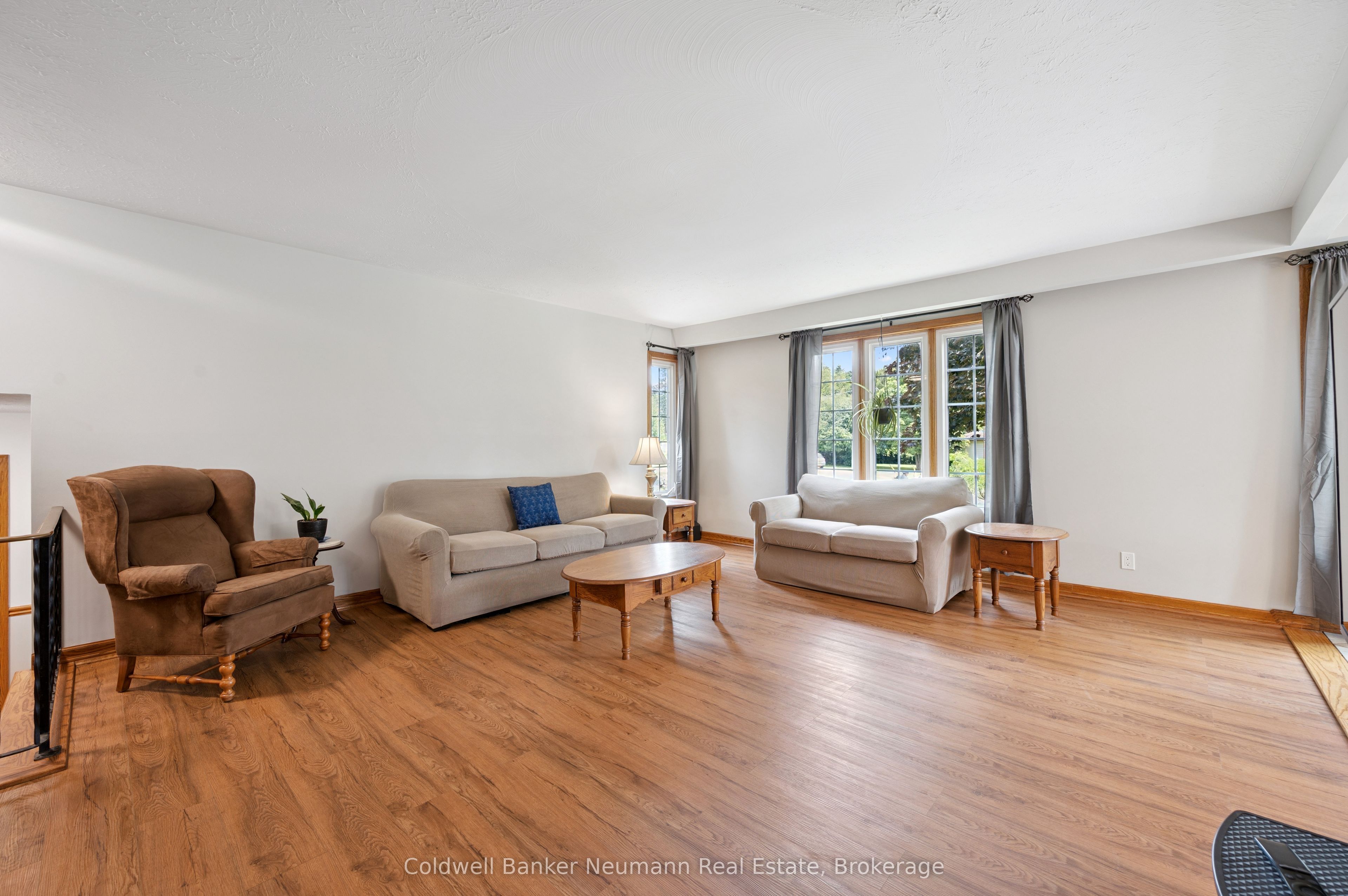 5 A Hamilton Drive Property Photo 9