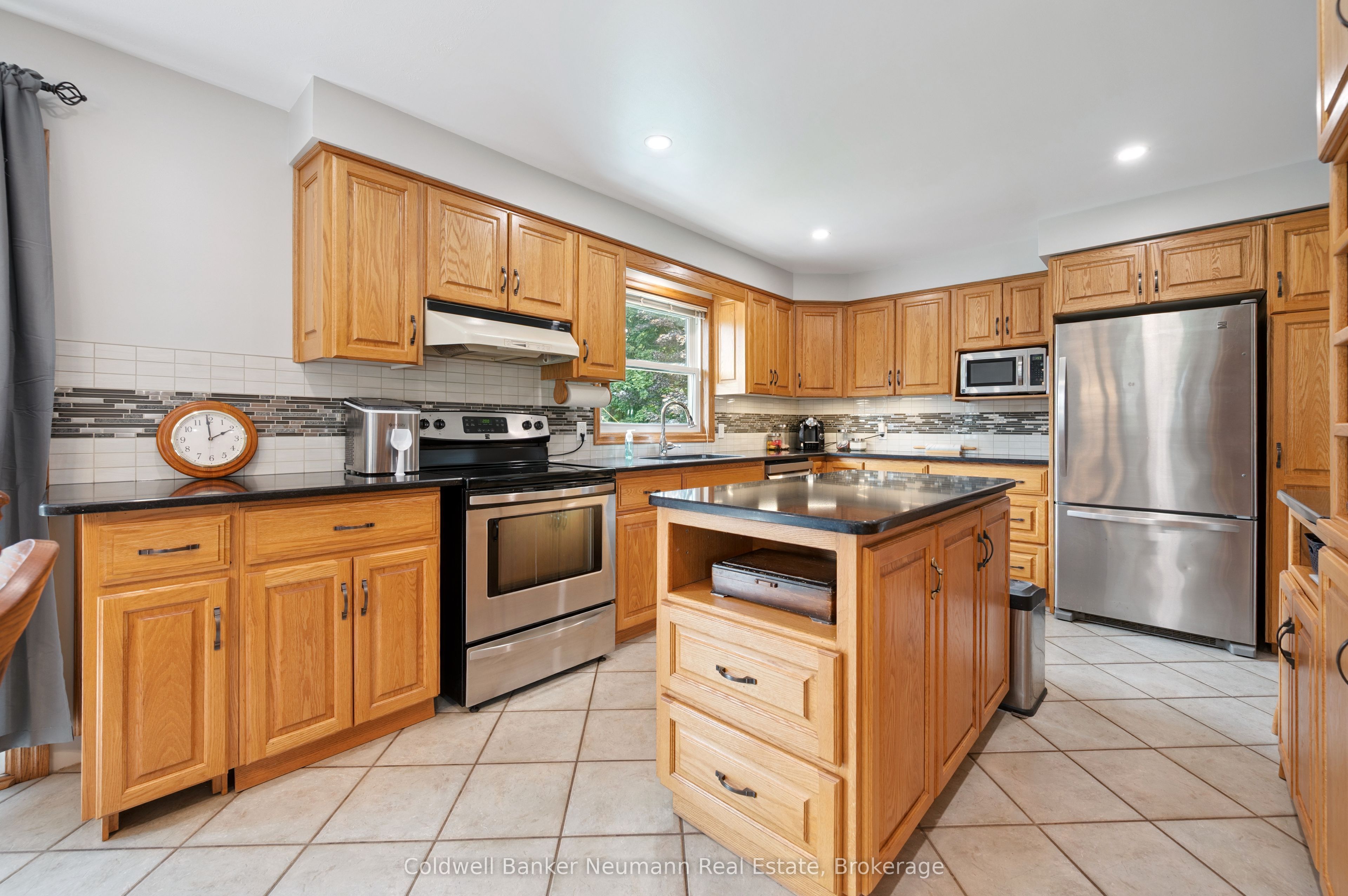 5 A Hamilton Drive Property Photo 15