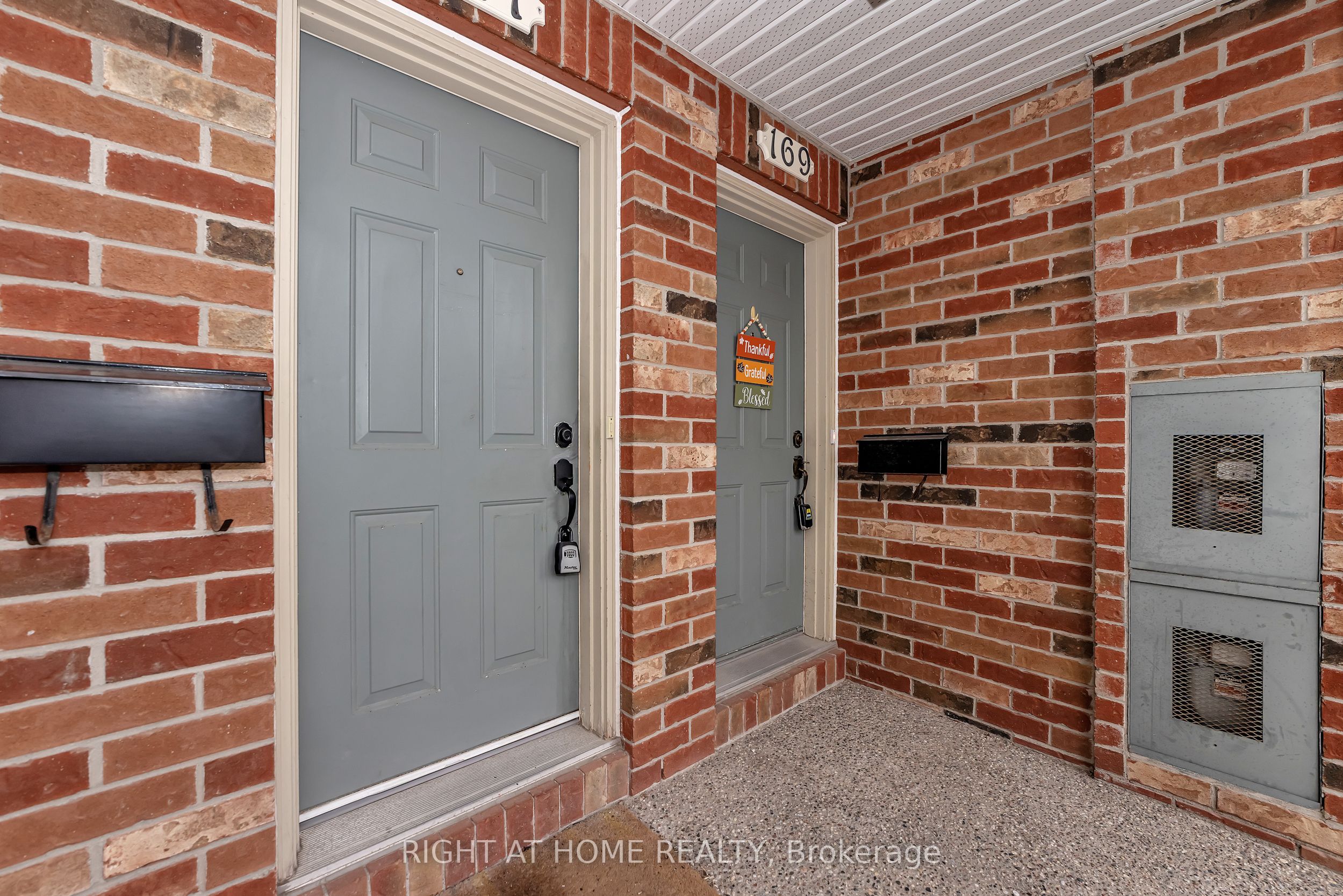 70 Edenvale Drive 171 Property Photo 2