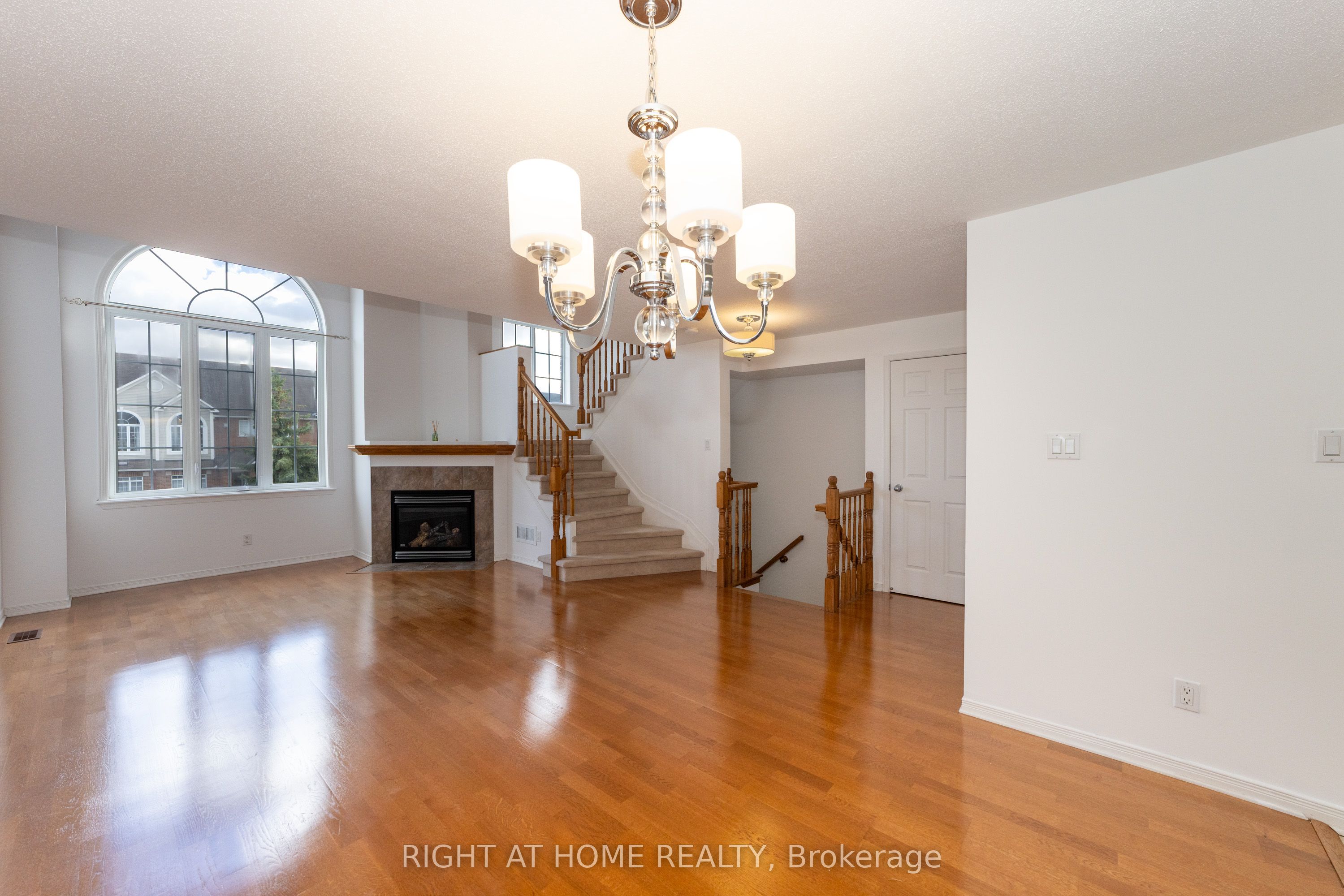 70 Edenvale Drive 171 Property Photo 4