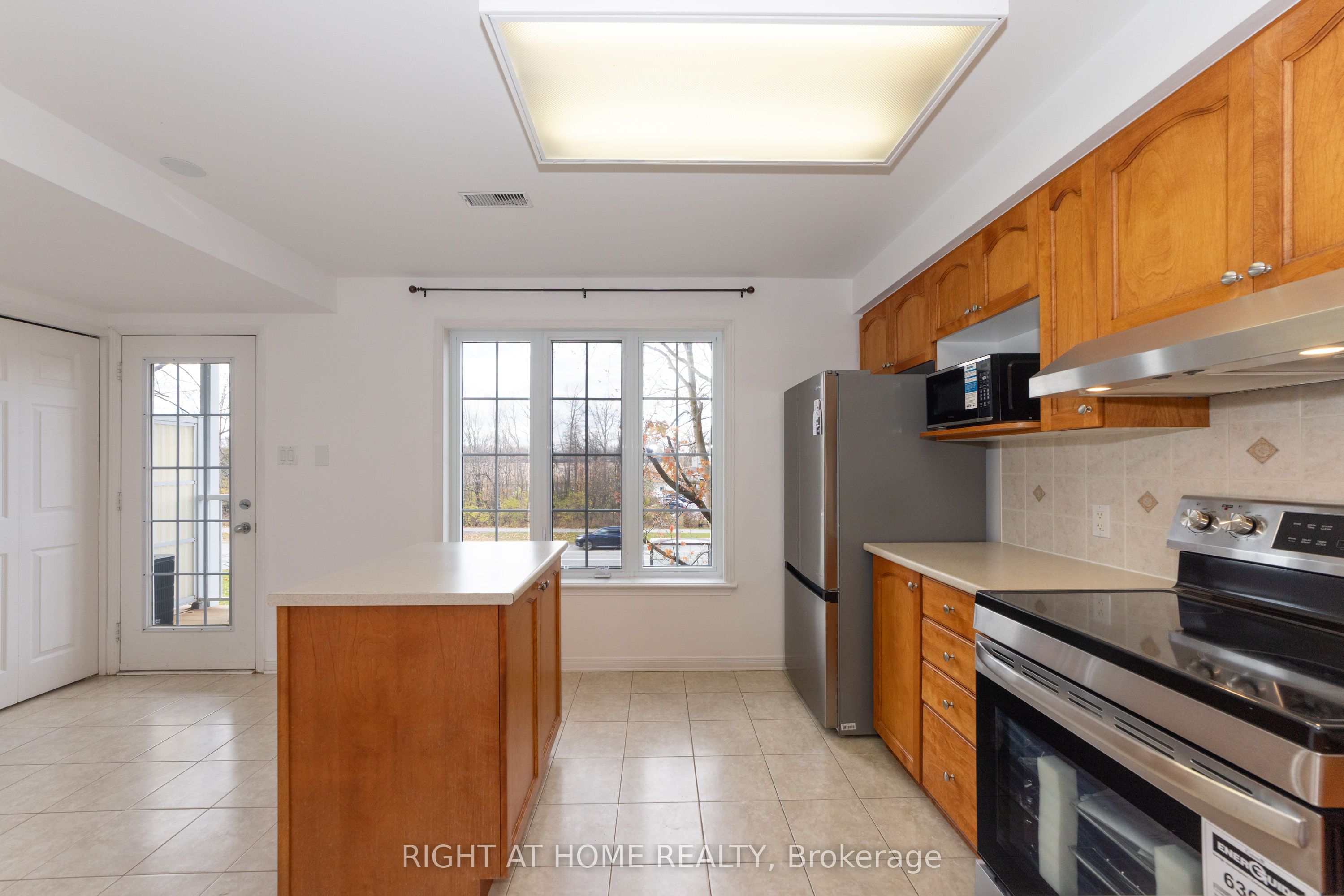 70 Edenvale Drive 171 Property Photo 8