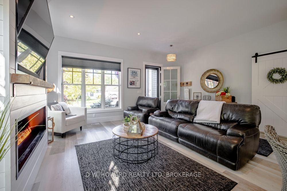 244 Cherry Hill Boulevard Property Photo 7