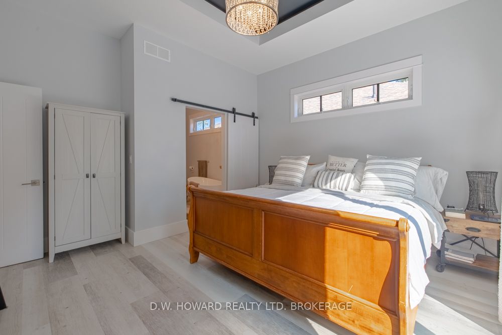 244 Cherry Hill Boulevard Property Photo 18