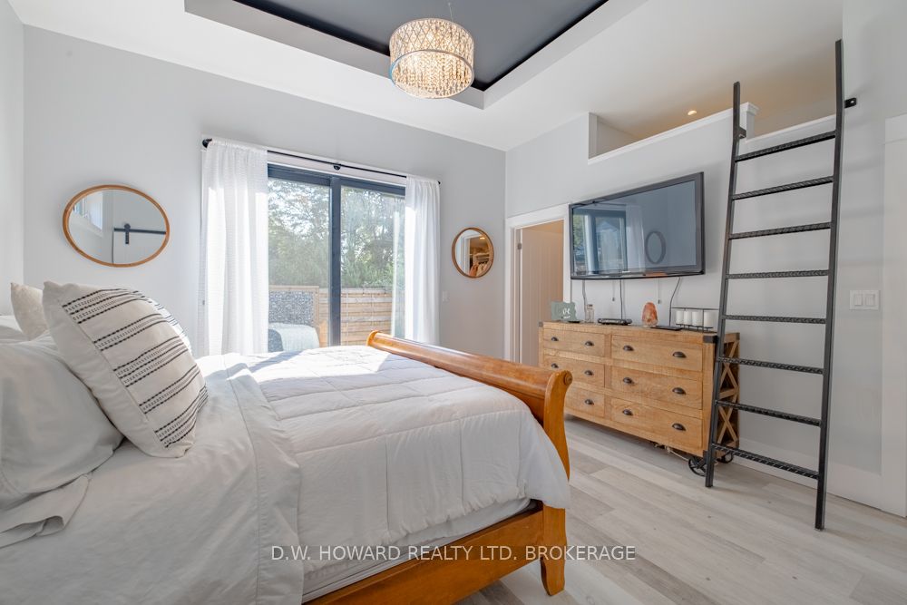 244 Cherry Hill Boulevard Property Photo 20