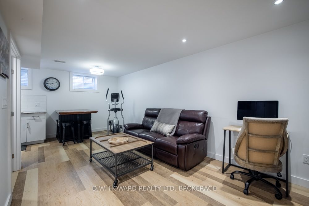 244 Cherry Hill Boulevard Property Photo 25