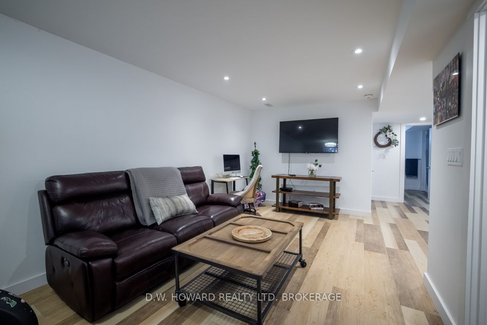 244 Cherry Hill Boulevard Property Photo 28