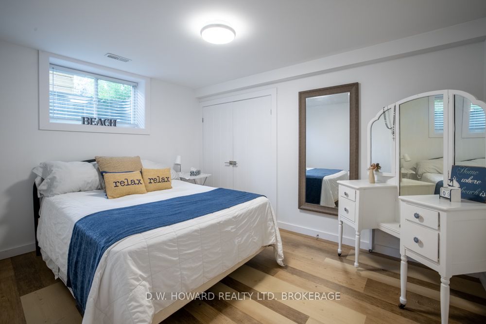 244 Cherry Hill Boulevard Property Photo 31