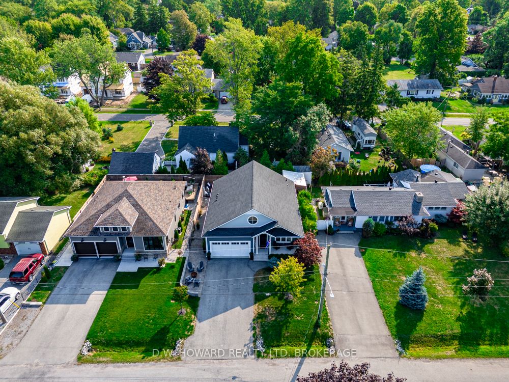 244 Cherry Hill Boulevard Property Photo 42