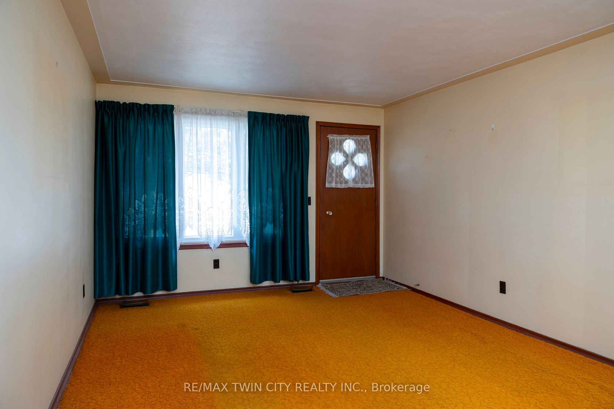 93-95 East Avenue Property Photo 7