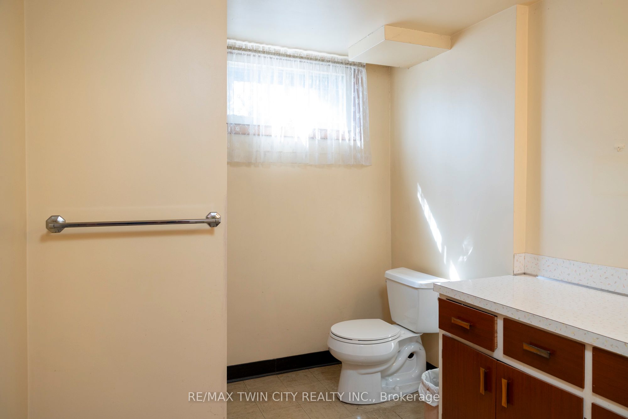 93-95 East Avenue Property Photo 15