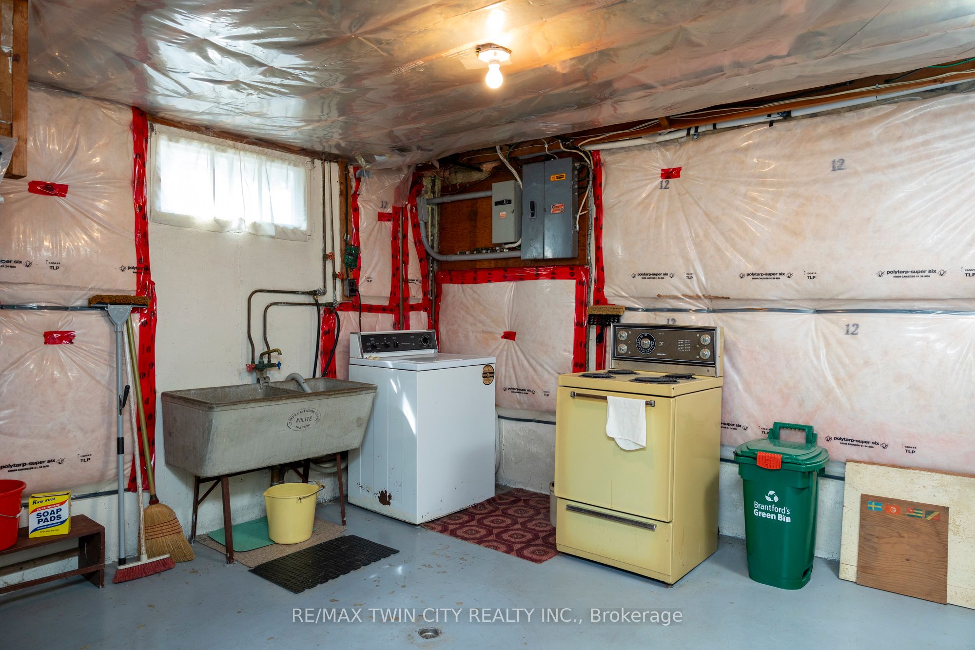 93-95 East Avenue Property Photo 16