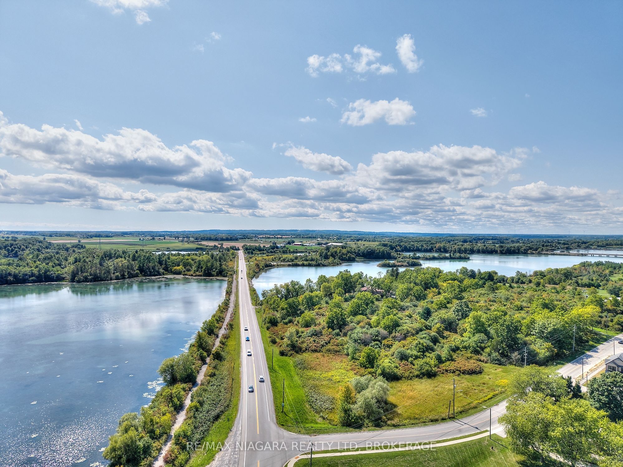 21 Ivy Crescent Property Photo 3