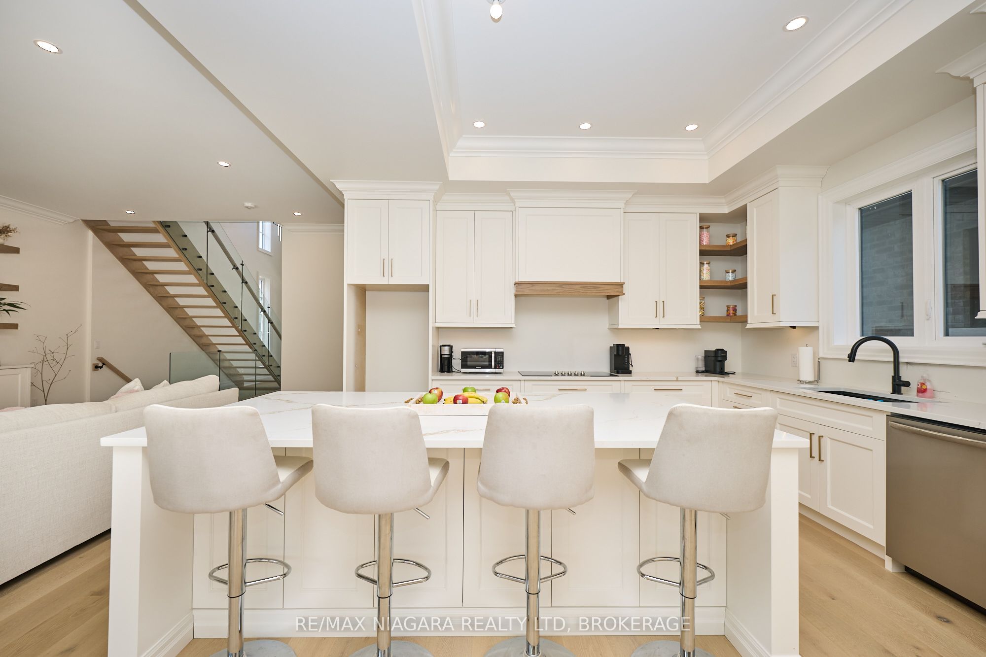 21 Ivy Crescent Property Photo 19