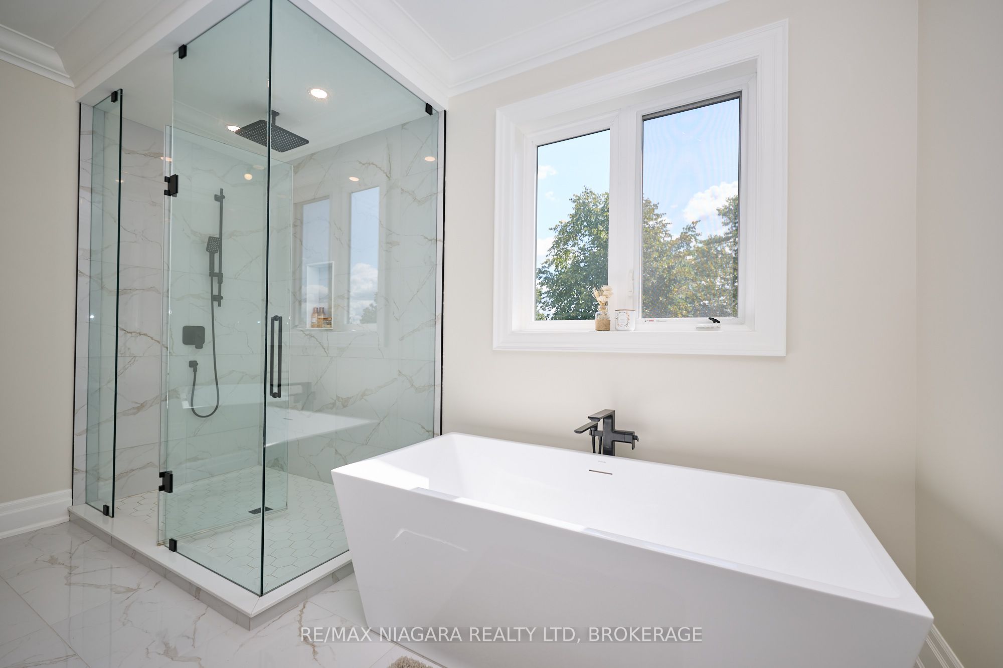 21 Ivy Crescent Property Photo 31