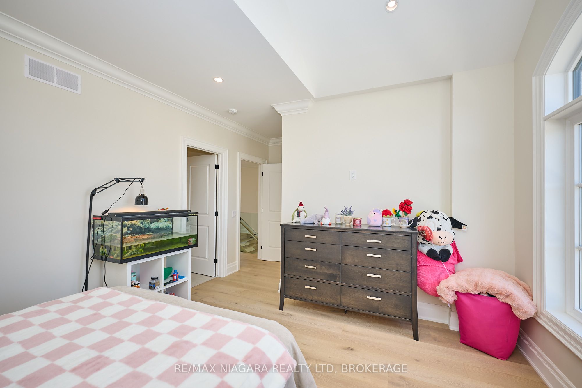 21 Ivy Crescent Property Photo 38