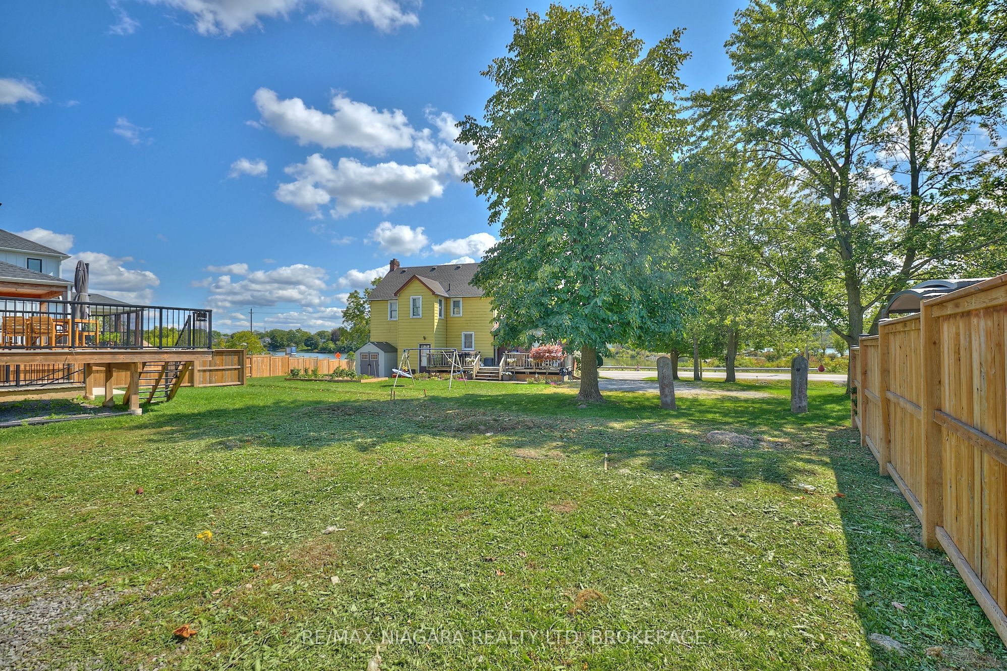 21 Ivy Crescent Property Photo 41