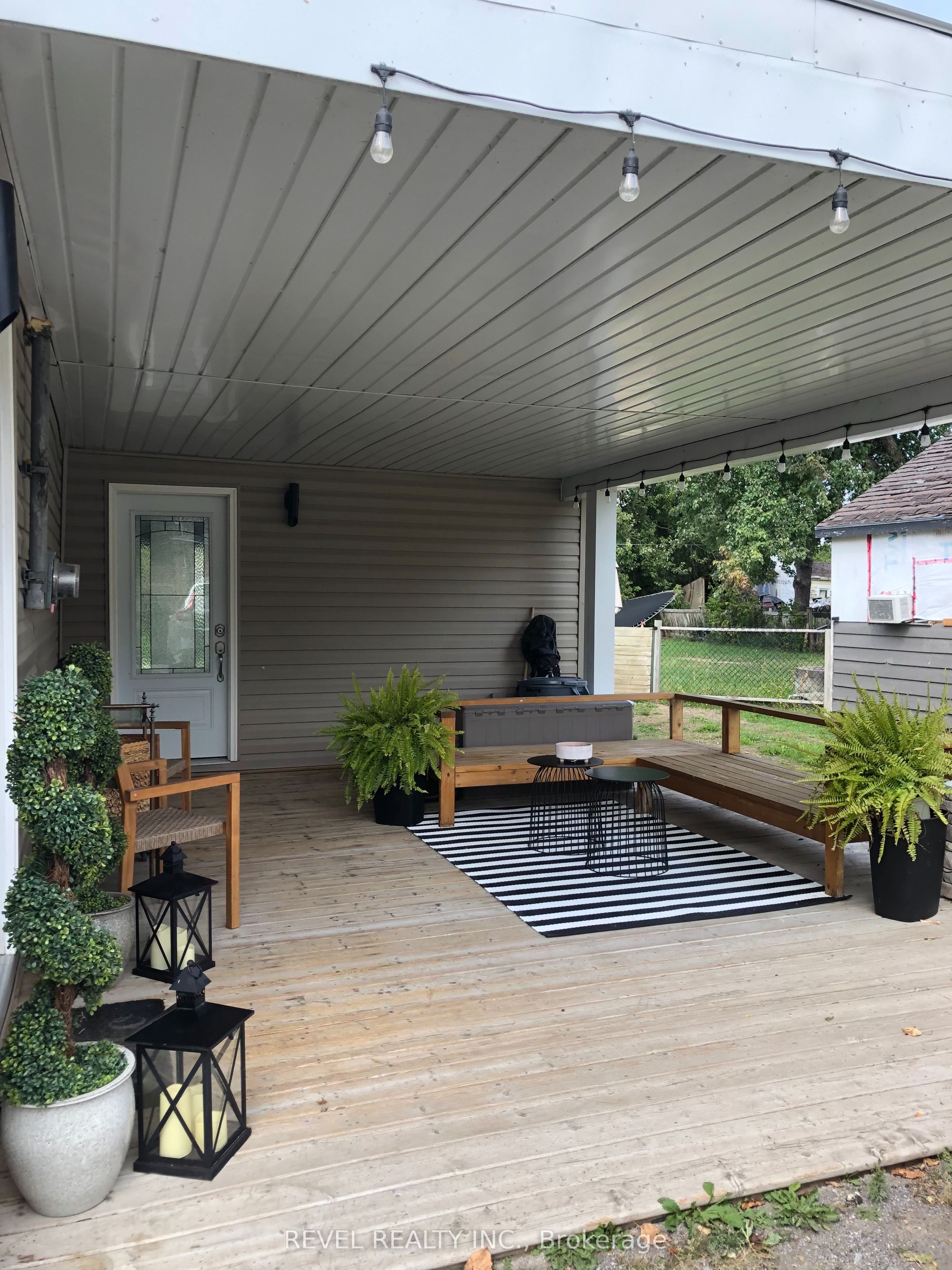 411 Long Beach Road Property Photo 3