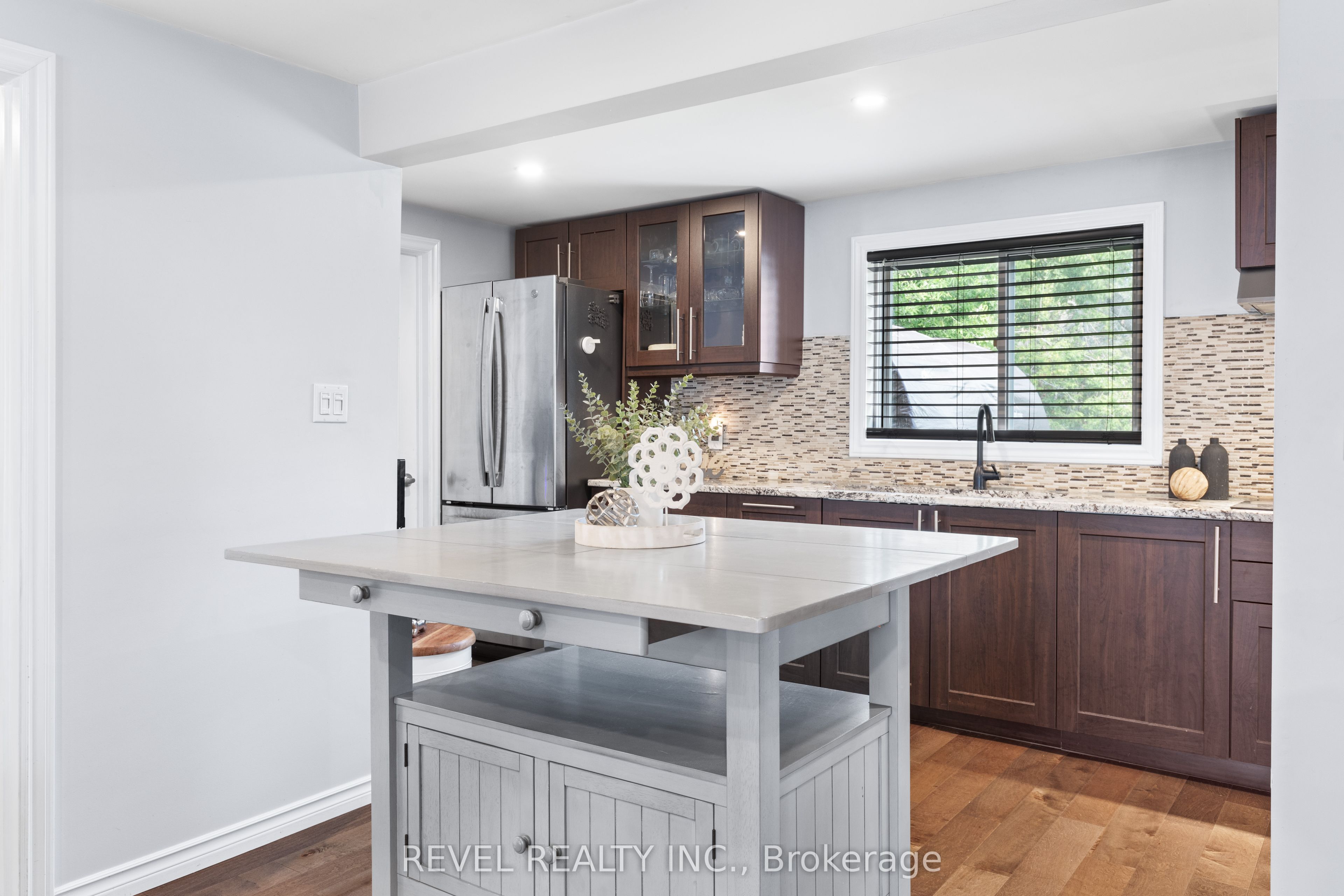 411 Long Beach Road Property Photo 16