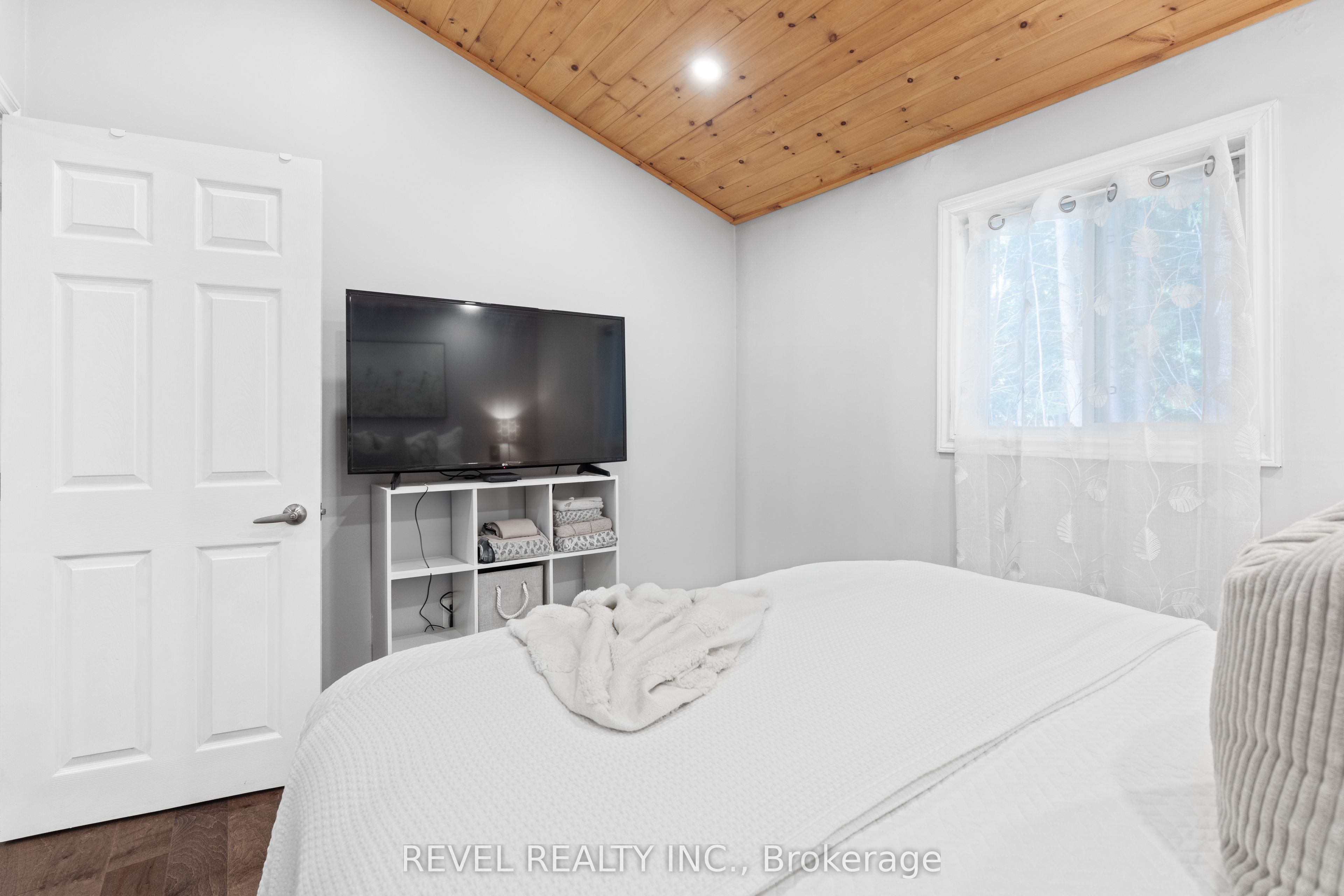 411 Long Beach Road Property Photo 36