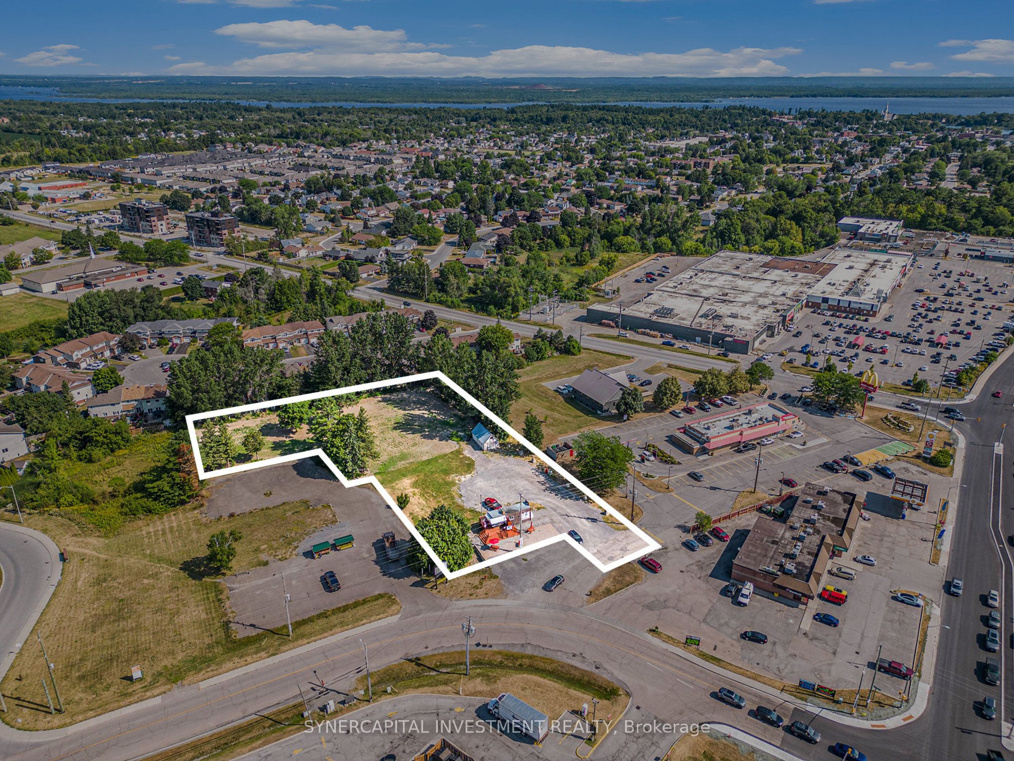 31 Staye Court Dr Property Photo 2