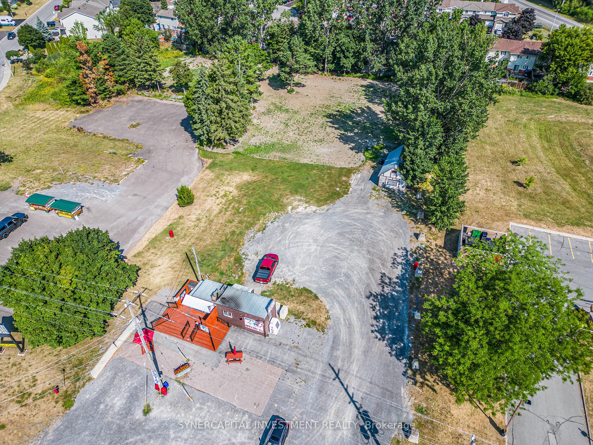 31 Staye Court Dr Property Photo 5